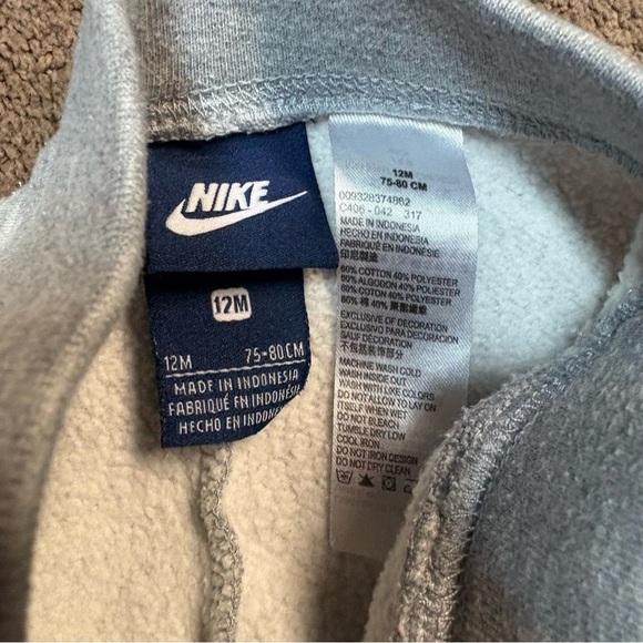 Nike Baby gray and pink sweat pants 12 months - Picture 3 of 5